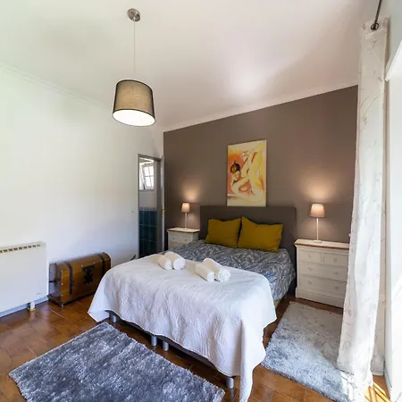 Rustic Retreat In Netos 度假居