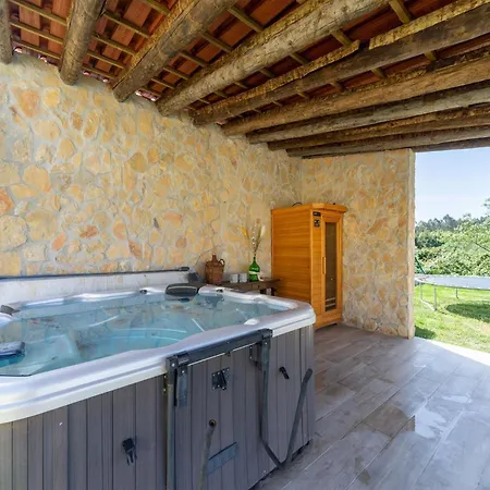 Rustic Retreat In Netos