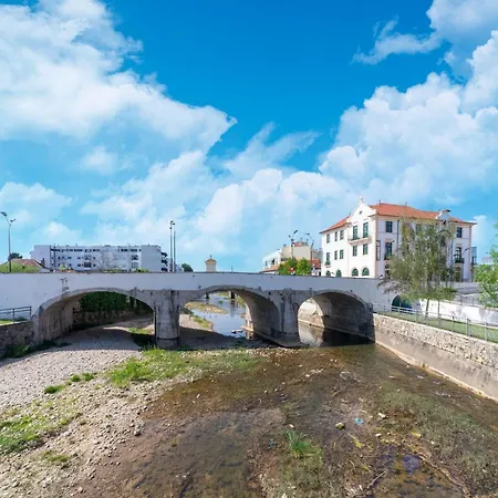 Rustic Retreat In Netos Lagares (Leiria)