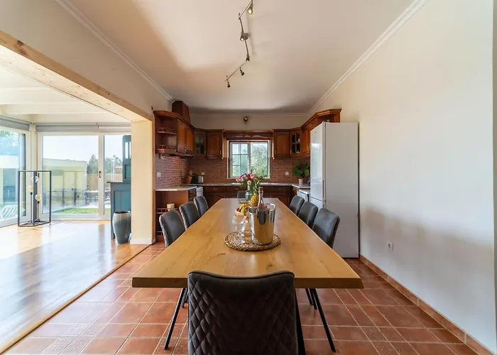 Rustic Retreat In Netos * Lagares (Leiria)