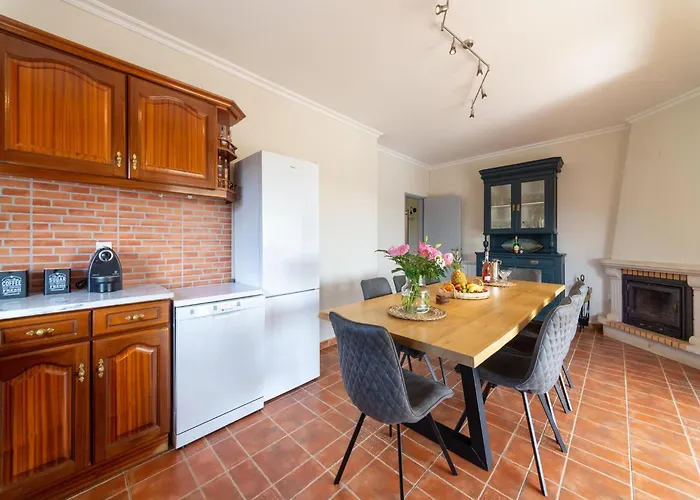 Rustic Retreat In Netos